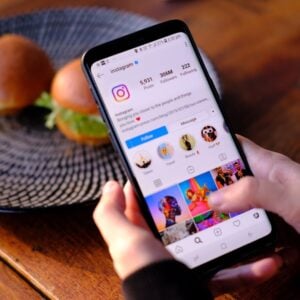 how to start advertising on instagram